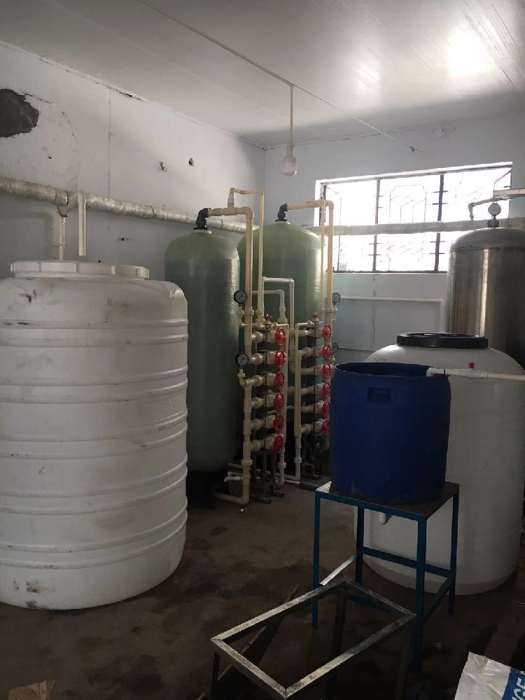 8吨/时双级软化水设备