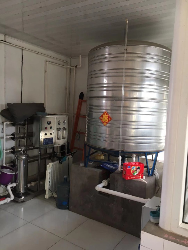 1吨/时直饮水+持卡取水